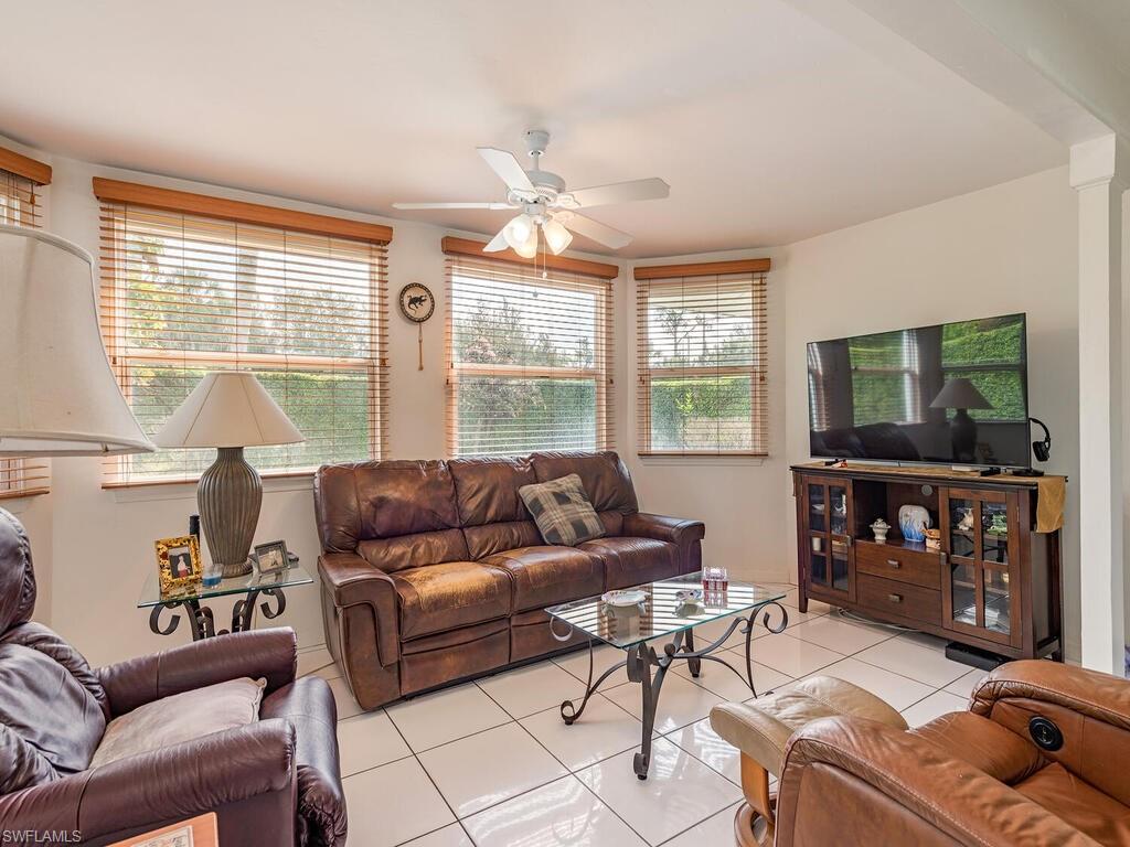 86 Valley Stream Lane Naples, FL 34113 - Photo 2 of 12 Gallery Image 2