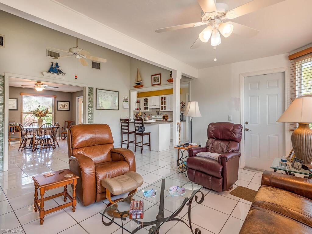 86 Valley Stream Lane Naples, FL 34113 - Photo 3 of 12 Gallery Image 3