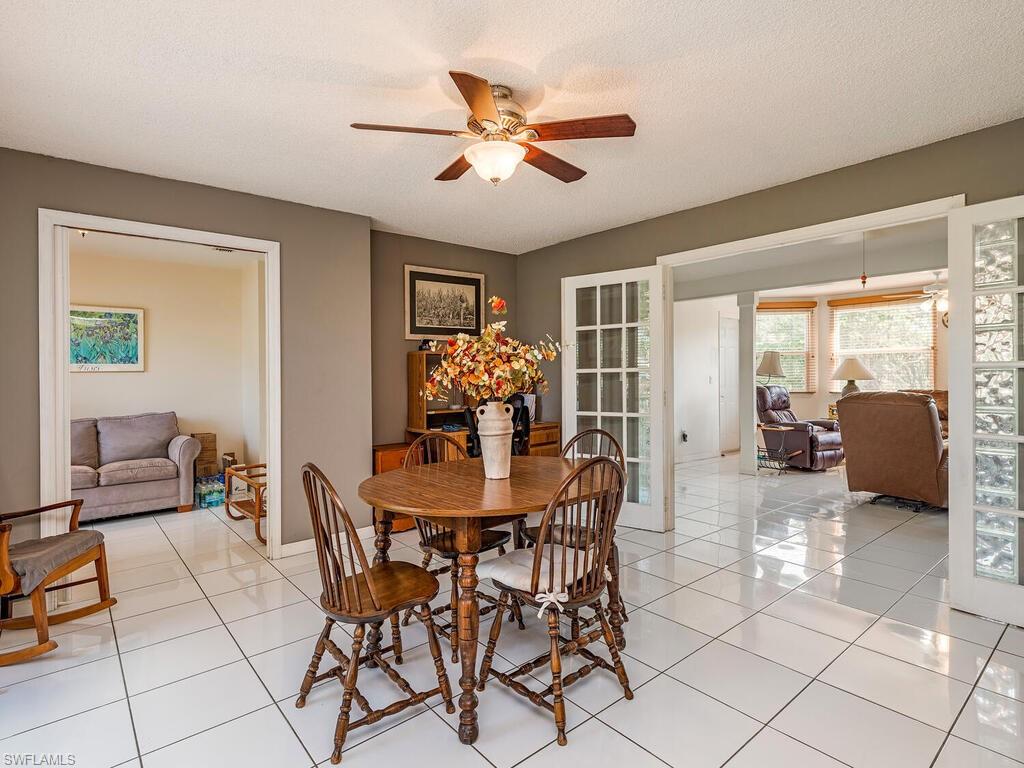 86 Valley Stream Lane Naples, FL 34113 - Photo 5 of 12 Gallery Image 5