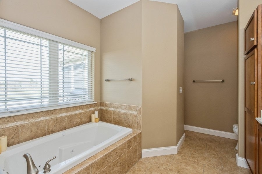 1055 Blue Grass Drive Riverside, IA 52327 - Photo 15 of 35 Gallery Image 15