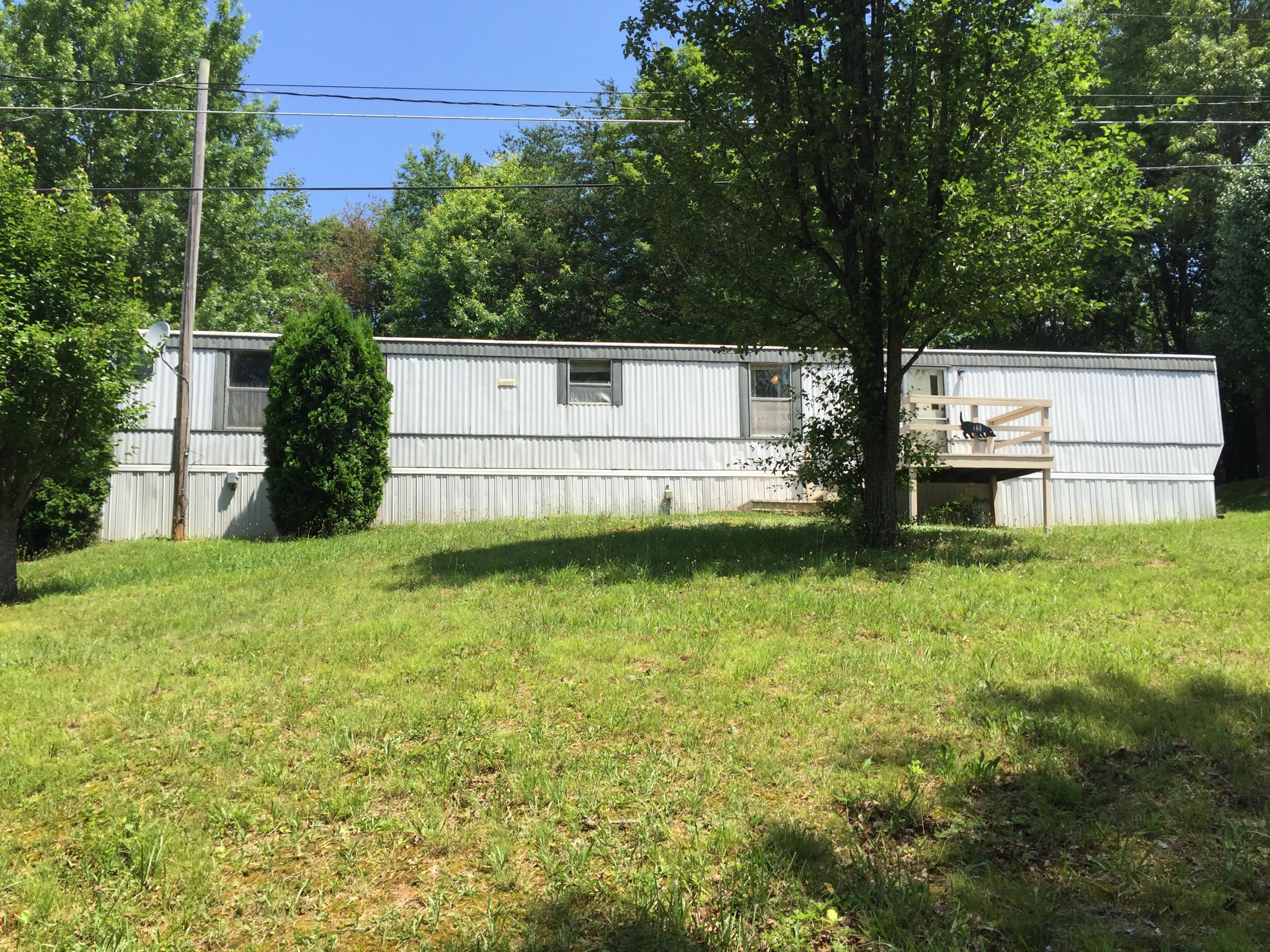 165 Loop Hollow Road New Tazewell, TN 37825 - Photo 1 of 23 IMG_0492