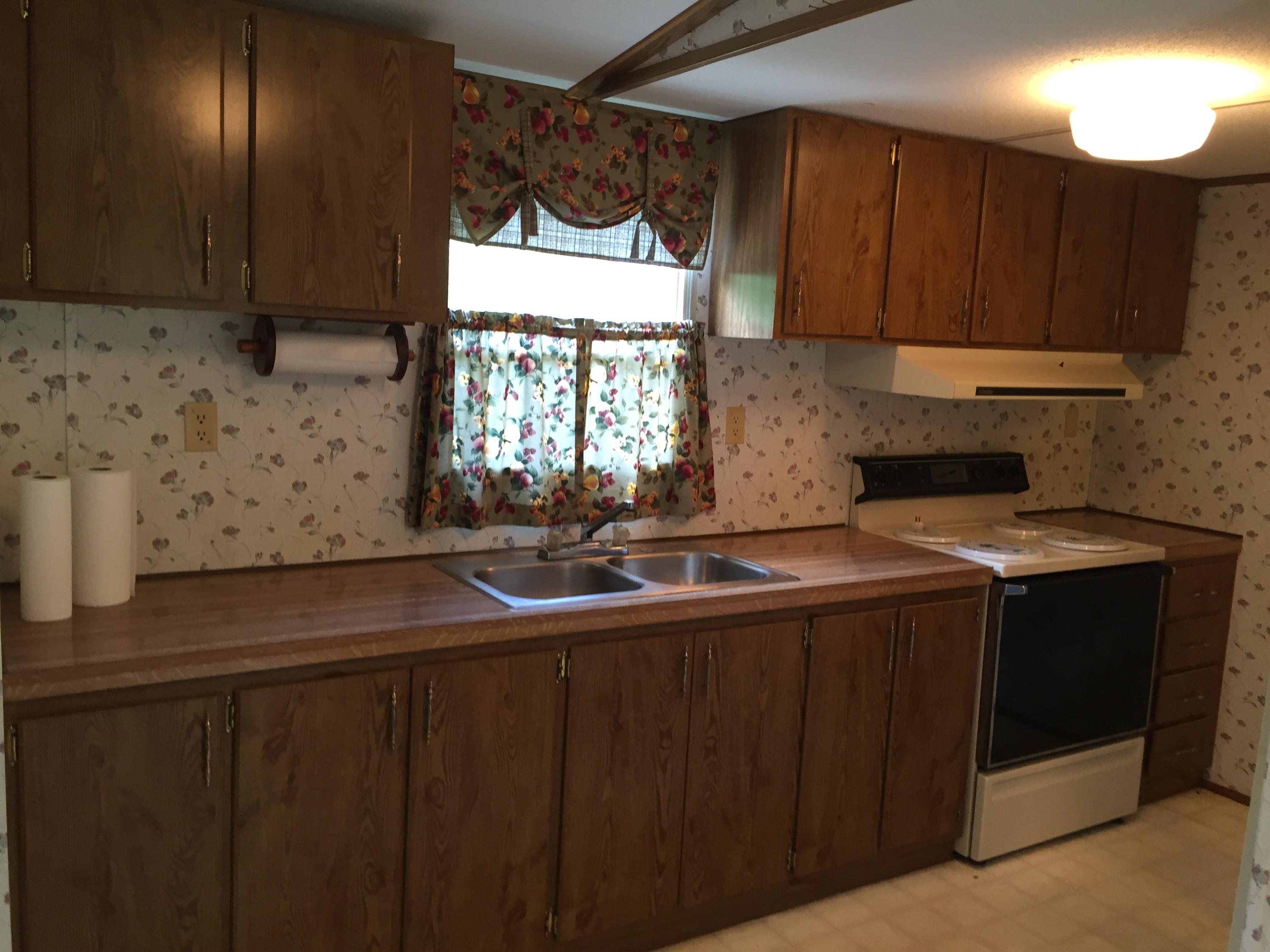 165 Loop Hollow Road New Tazewell, TN 37825 - Photo 4 of 23 IMG_0468