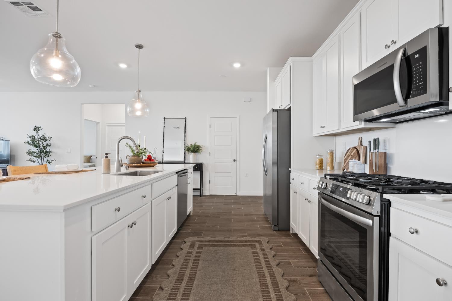 2601 Auburn Street Lemoore, CA 93245 - Photo 12 of 29