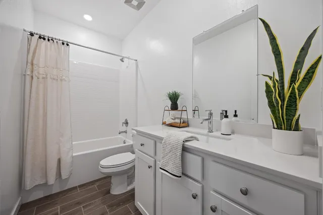 $424,900 | 2601 Auburn Street, Lemoore, CA 93245