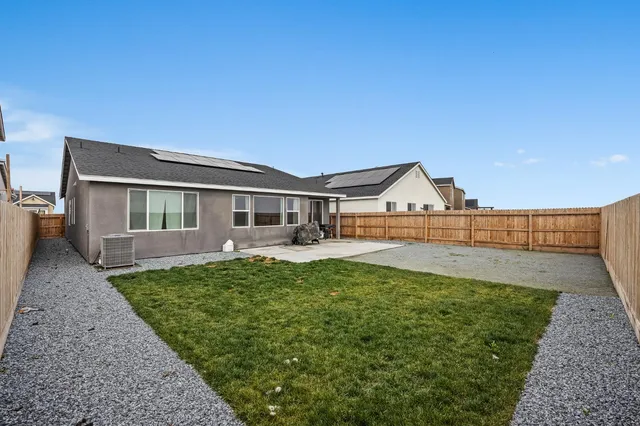 $424,900 | 2601 Auburn Street, Lemoore, CA 93245