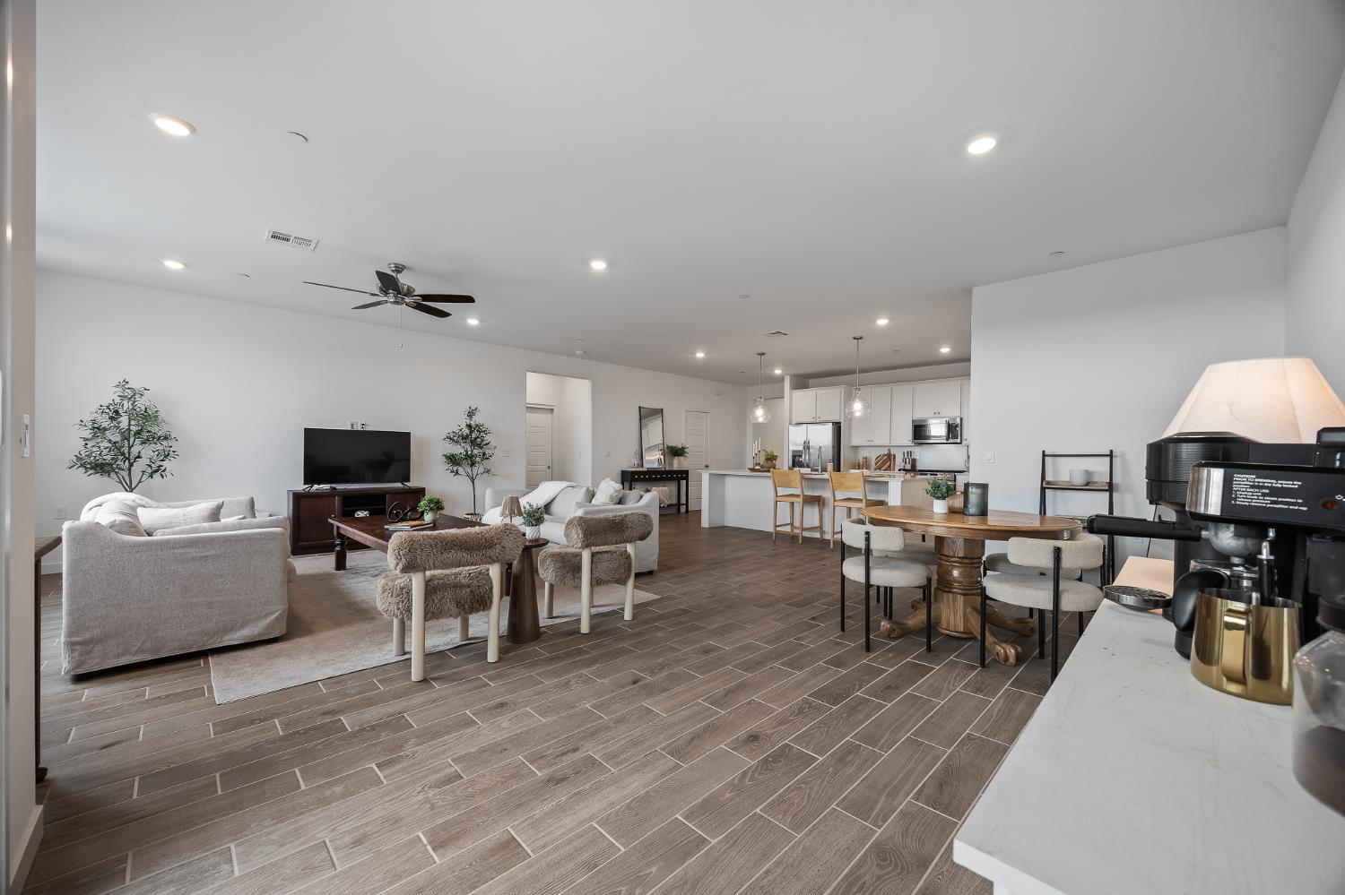 2601 Auburn Street Lemoore, CA 93245 - Photo 8 of 29