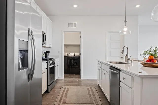 $424,900 | 2601 Auburn Street, Lemoore, CA 93245