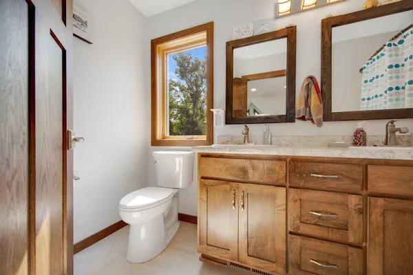 $979,900 | 18465 North Lake Lane, Pine City, MN 55063