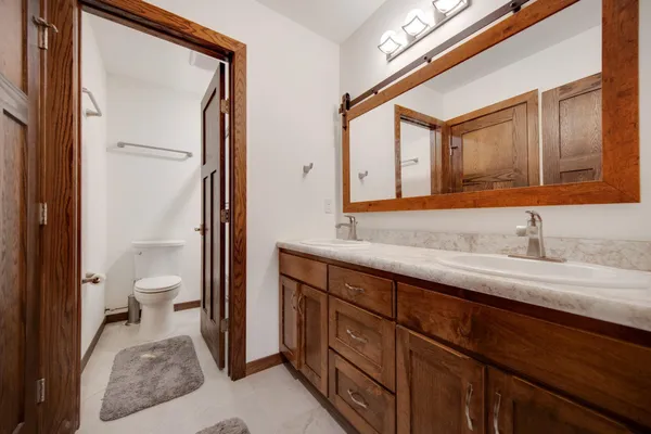 $979,900 | 18465 North Lake Lane, Pine City, MN 55063