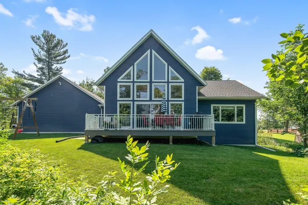 $979,900 | 18465 North Lake Lane, Pine City, MN 55063