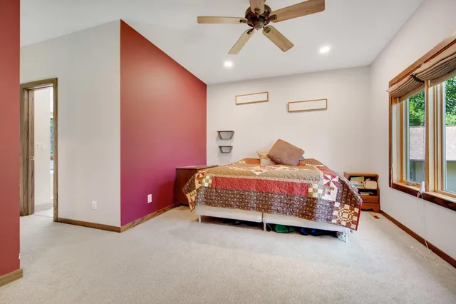 $979,900 | 18465 North Lake Lane, Pine City, MN 55063