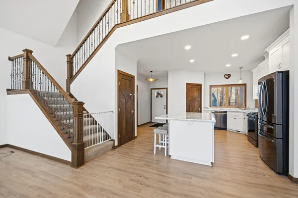 $979,900 | 18465 North Lake Lane, Pine City, MN 55063