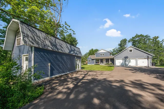 $979,900 | 18465 North Lake Lane, Pine City, MN 55063