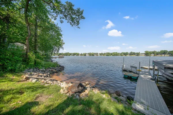 $979,900 | 18465 North Lake Lane, Pine City, MN 55063