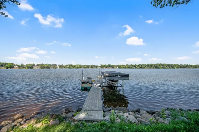 $979,900 | 18465 North Lake Lane, Pine City, MN 55063