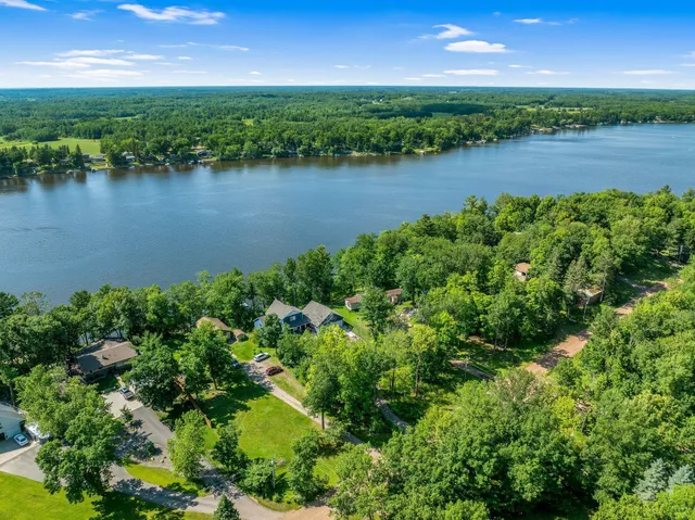 $979,900 | 18465 North Lake Lane, Pine City, MN 55063