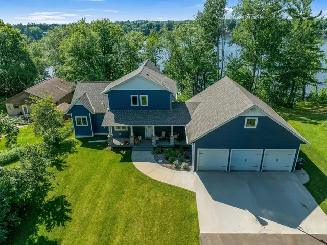 $979,900 | 18465 North Lake Lane, Pine City, MN 55063