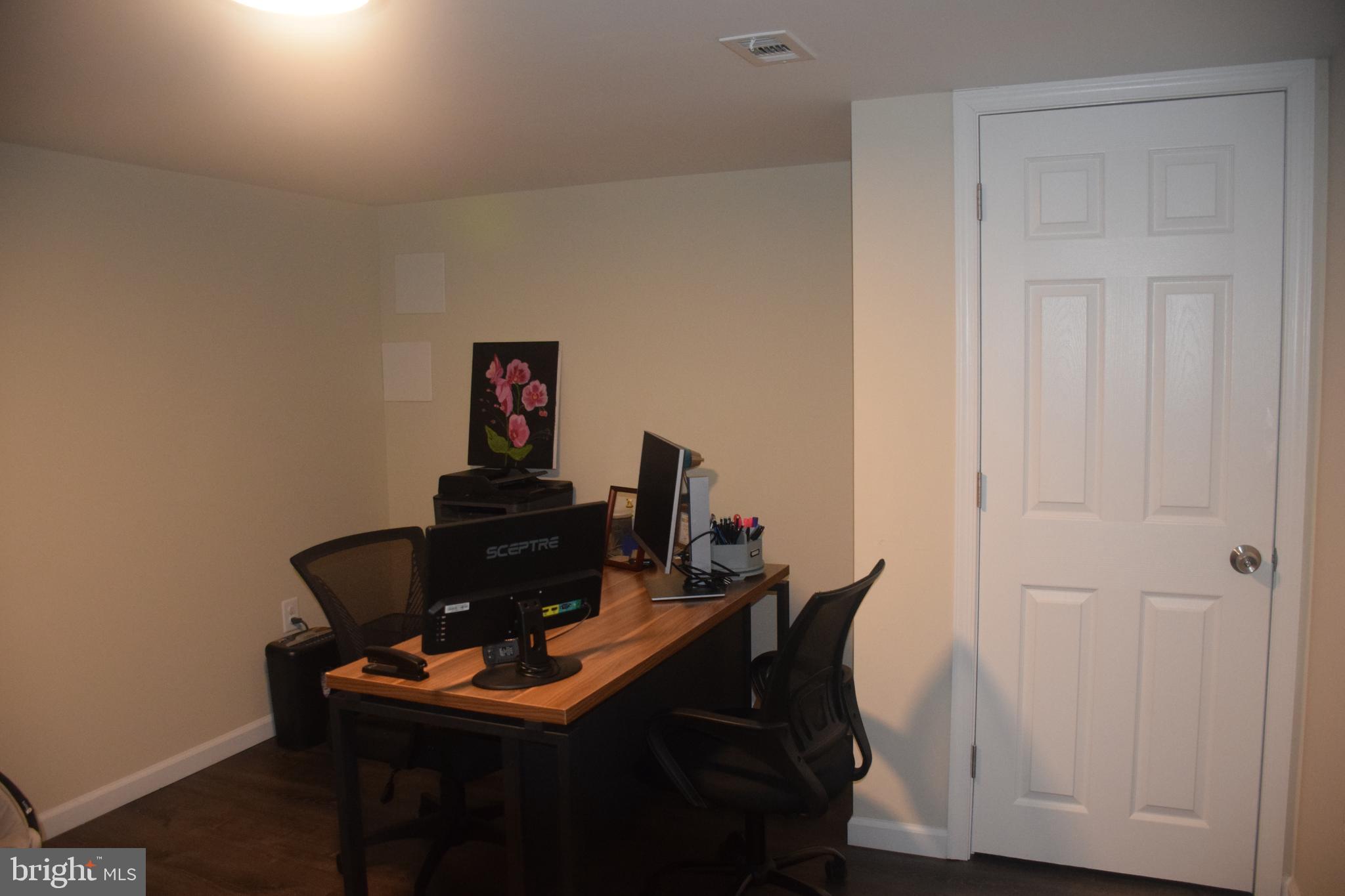 6229 Catalpha Road Baltimore, MD 21214 - Photo 23 of 37