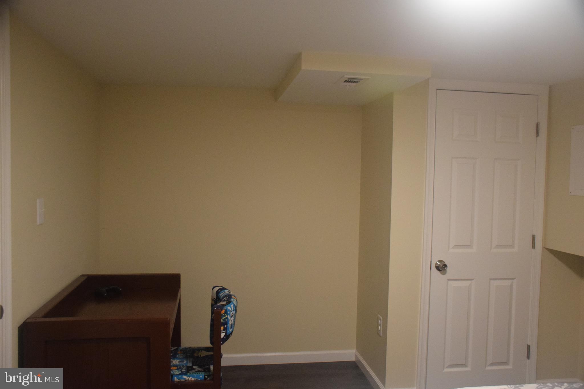 6229 Catalpha Road Baltimore, MD 21214 - Photo 25 of 37