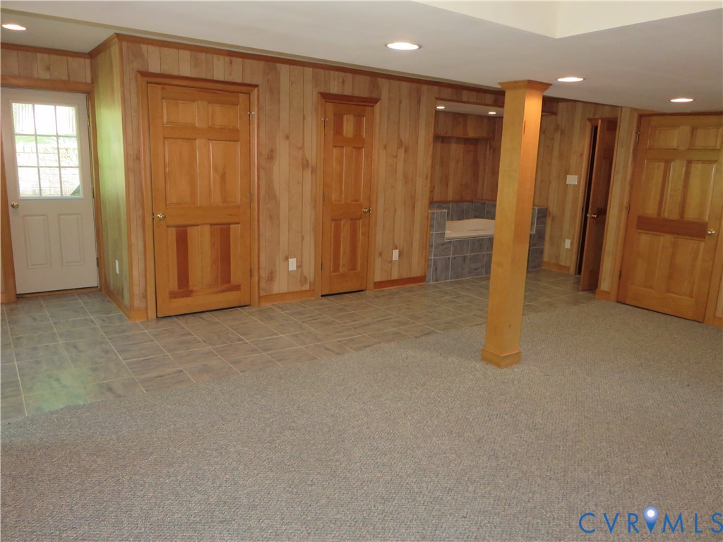 8379 Quailfield Road Mechanicsville, VA 23116 - Photo 44 of 56 a view of an empty room with closet area