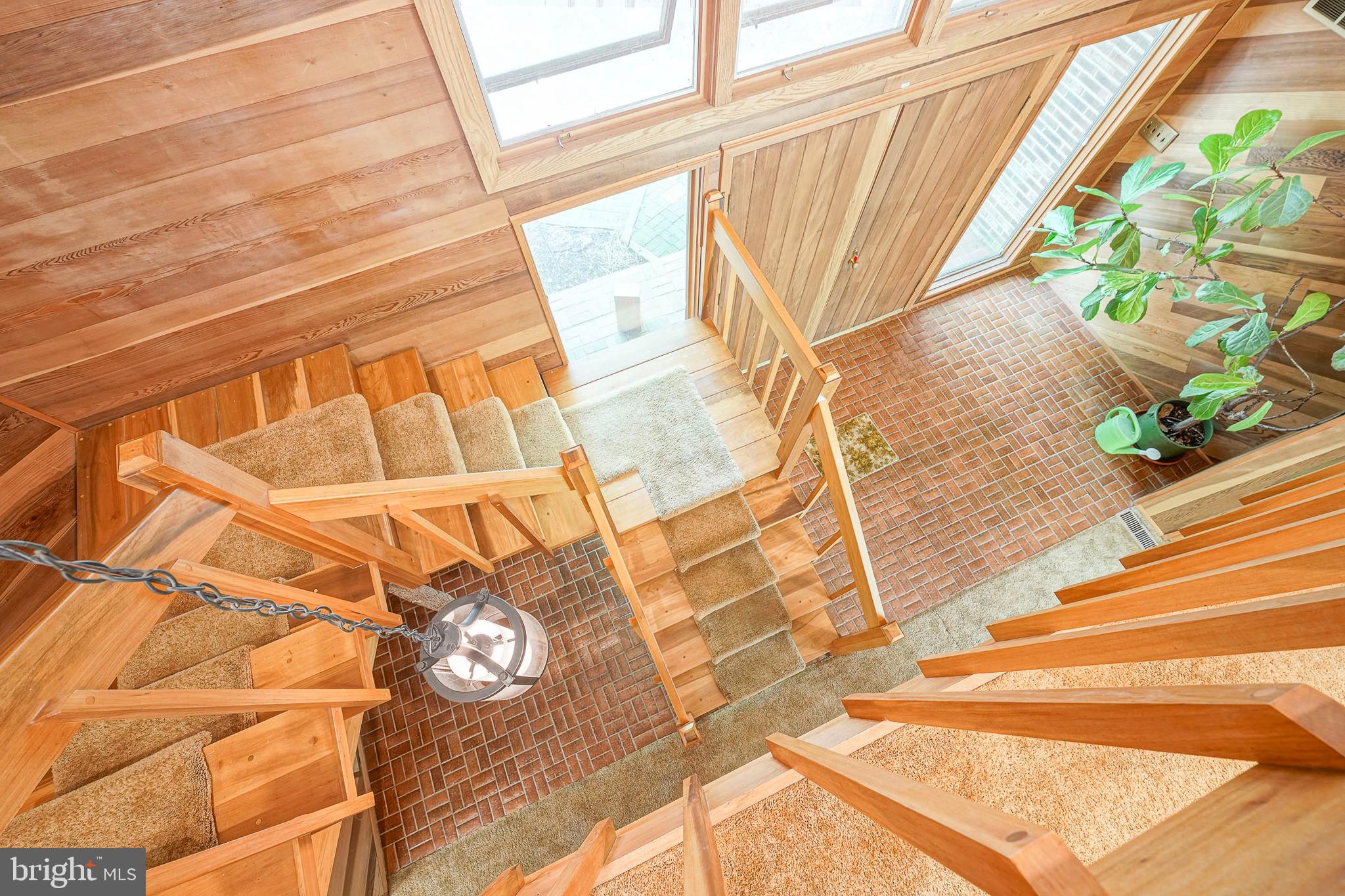 143 Ridge Road Southampton, NJ 08088 - Photo 6 of 43 Second Story Foyer