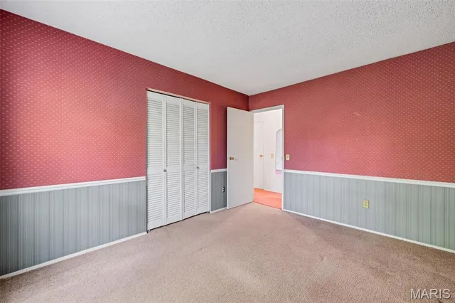 $365,000 | 1115 Dutch Mill Drive, Ballwin, MO 63011