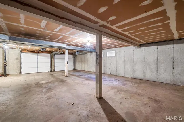 $365,000 | 1115 Dutch Mill Drive, Ballwin, MO 63011