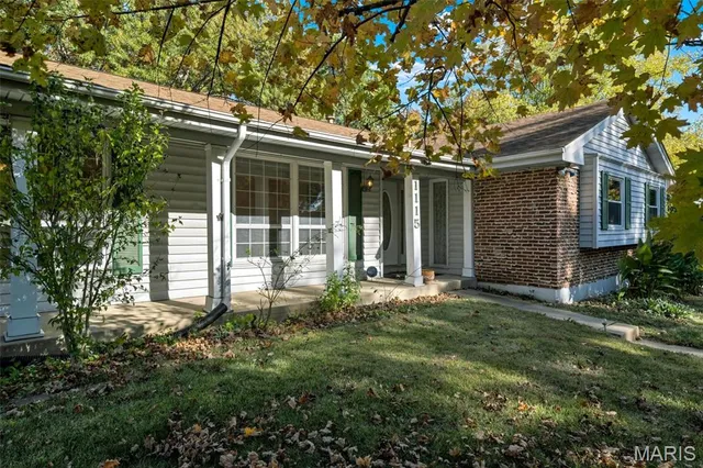 $365,000 | 1115 Dutch Mill Drive, Ballwin, MO 63011