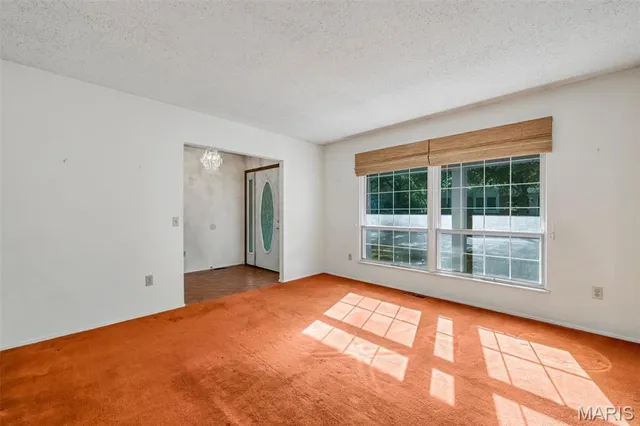 $365,000 | 1115 Dutch Mill Drive, Ballwin, MO 63011