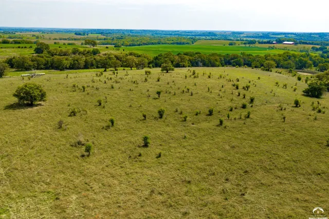 $220,000 | 1200 A East 100th Road, Berryton, KS 66409