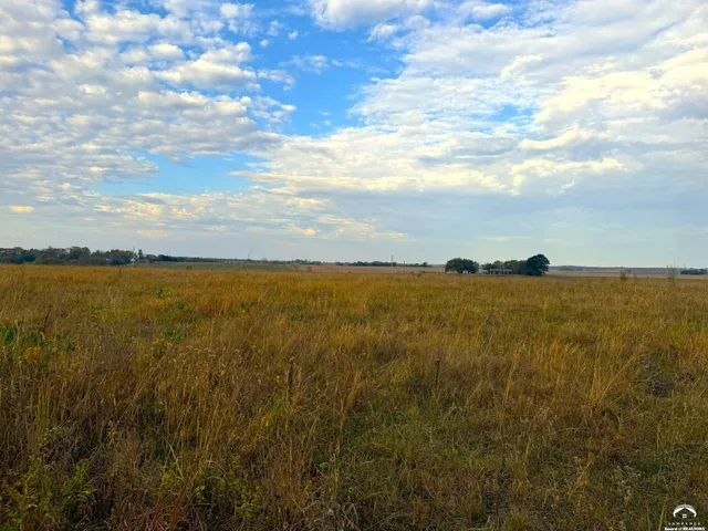 $220,000 | 1200 A East 100th Road, Berryton, KS 66409