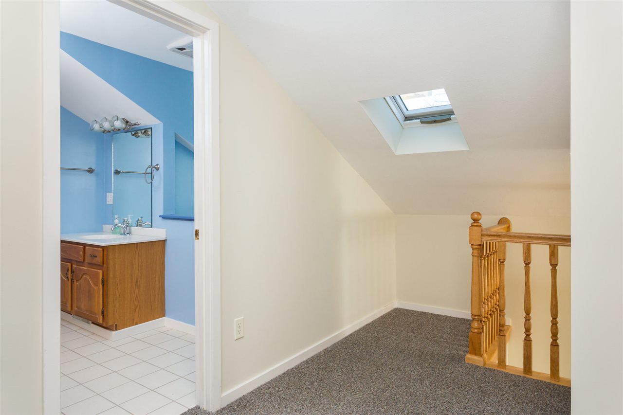12 Lady Slipper Court Rochester, NH 03867 - Photo 27 of 39