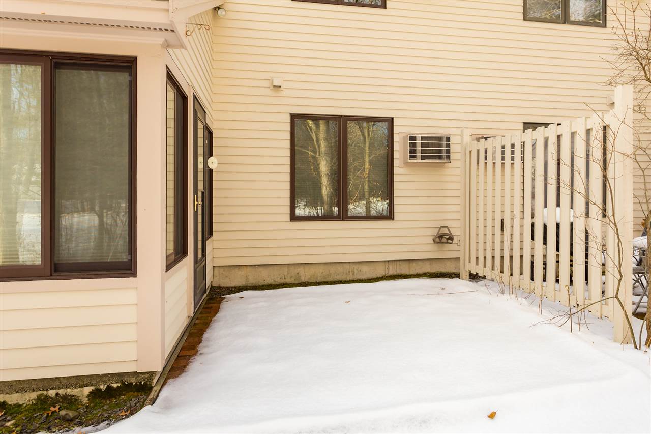 12 Lady Slipper Court Rochester, NH 03867 - Photo 8 of 39