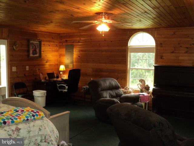 1250 Strobridge Road Inwood, WV 25428 - Photo 15 of 21 Family Room