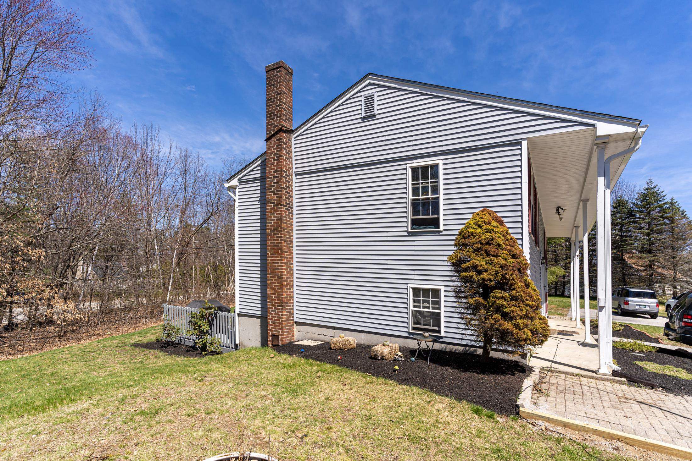5 Lakeview Road Raymond, NH 03077 - Photo 6 of 32 Gallery Image 6