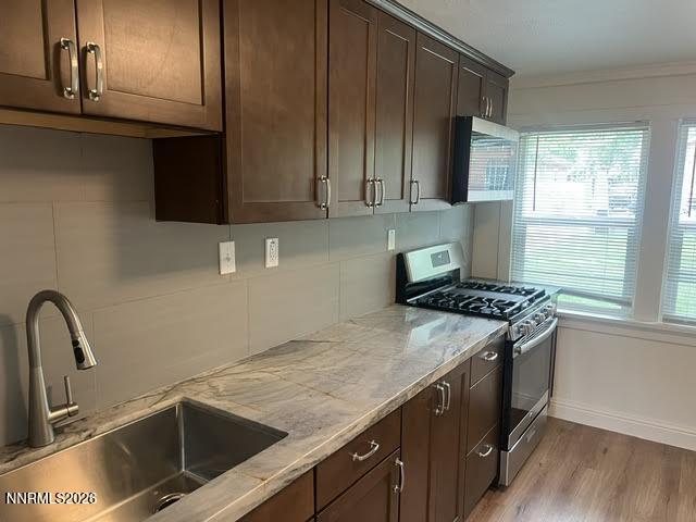 665 La Rue Avenue Reno, NV 89509 - Photo 13 of 18 Duplex -studio kitchen