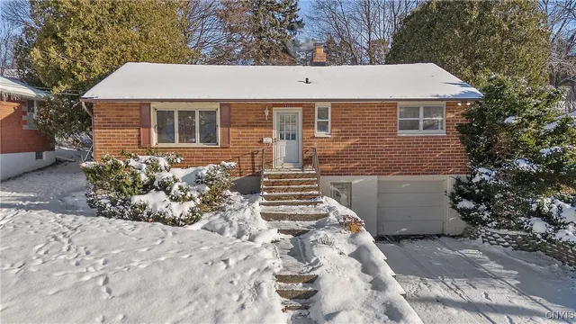 $199,900 | 111 Doll Parkway, Syracuse, NY 13214