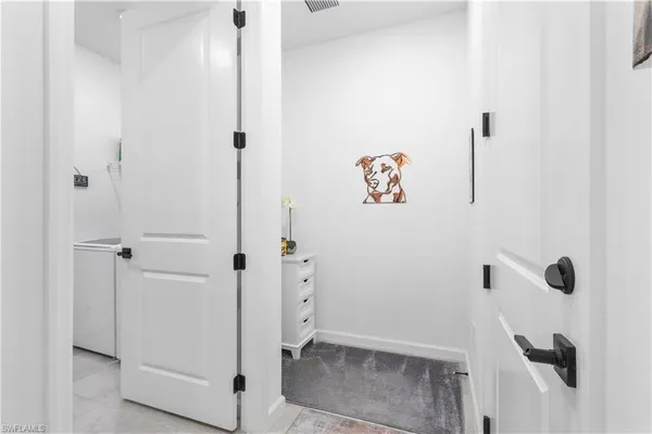 $689,900 | 10475 Ventana Lane, Naples, FL 34120