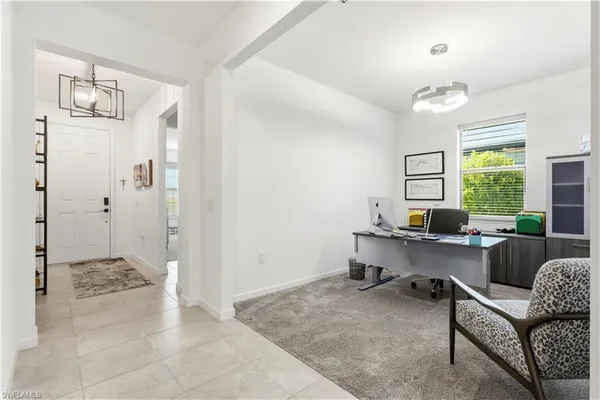 $689,900 | 10475 Ventana Lane, Naples, FL 34120