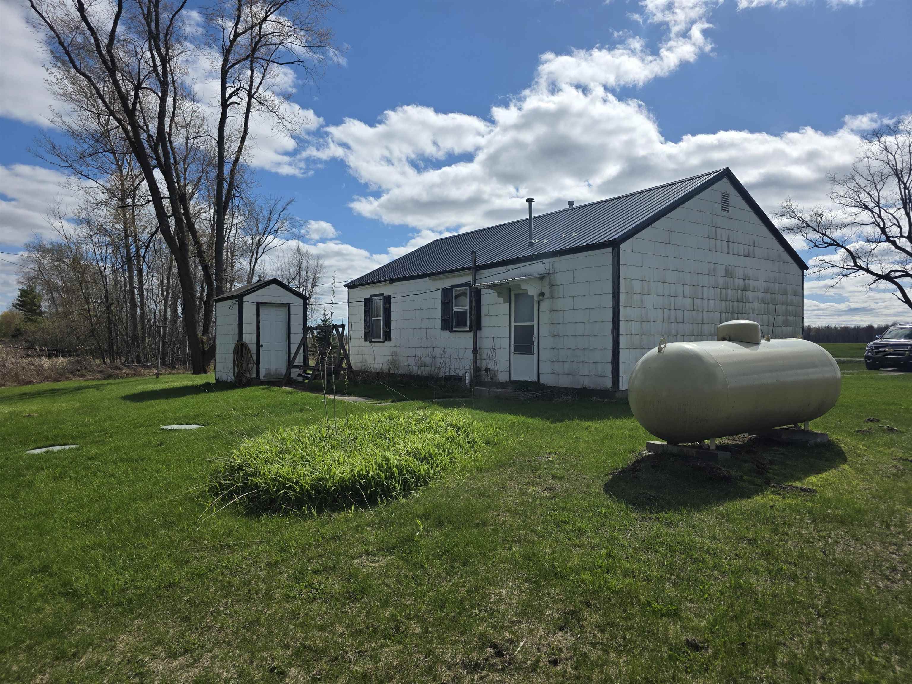 2324 Dobler Road Sterling, MI 48659 - Photo 14 of 17