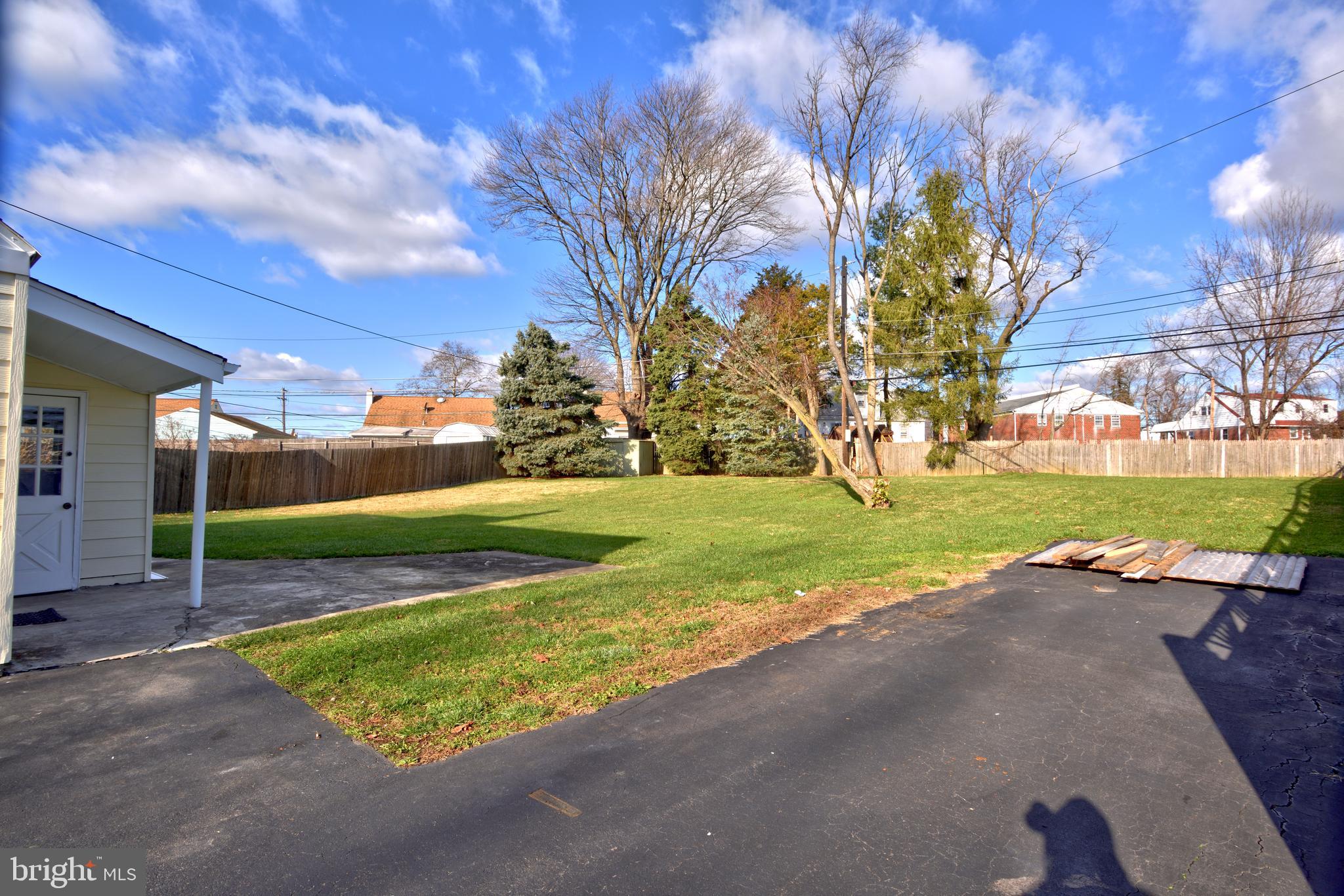 11014 Proctor Road Philadelphia, PA 19116 - Photo 20 of 25 Gallery Image 20