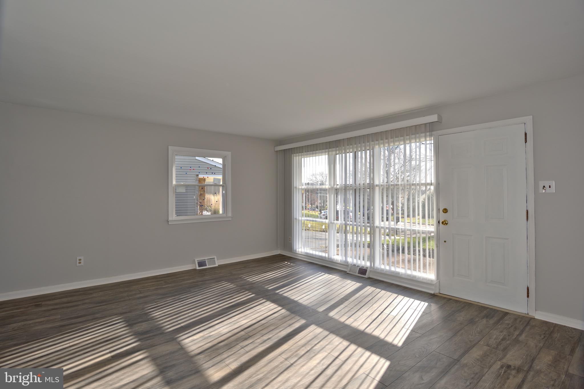 11014 Proctor Road Philadelphia, PA 19116 - Photo 5 of 25 Gallery Image 5