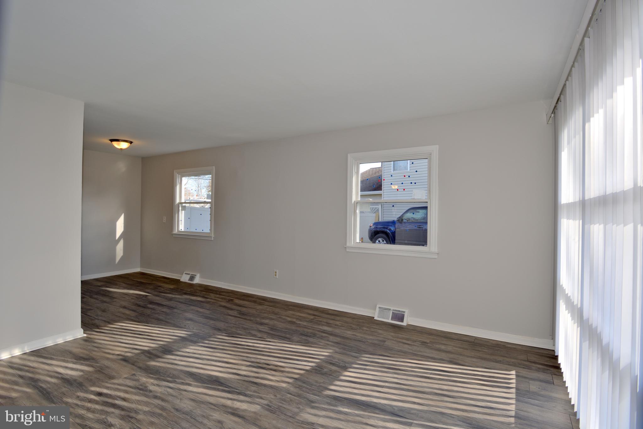 11014 Proctor Road Philadelphia, PA 19116 - Photo 8 of 25 Gallery Image 8