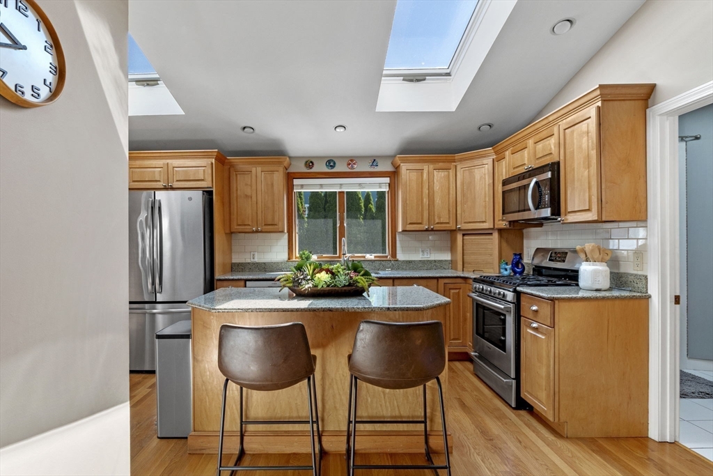 147 Aspen Road Swampscott, MA 01907 - Photo 15 of 31 Gallery Image 15