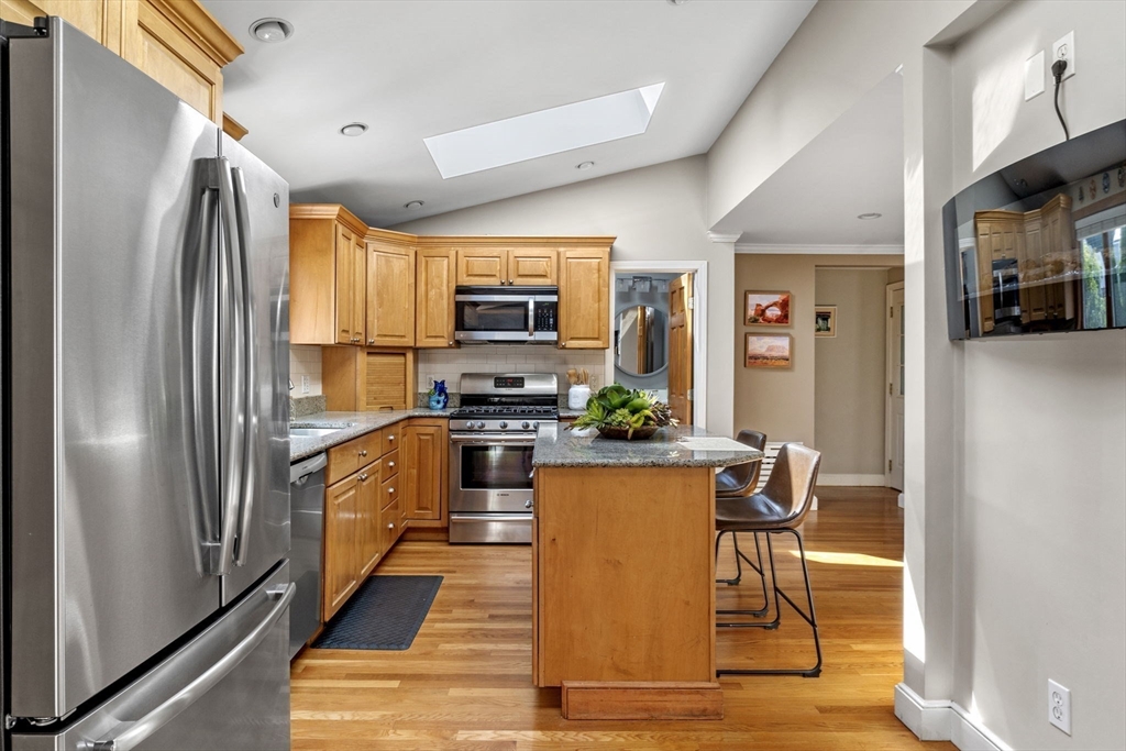 147 Aspen Road Swampscott, MA 01907 - Photo 17 of 31 Gallery Image 17