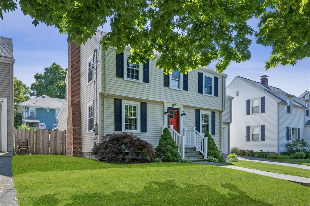 147 Aspen Road Swampscott, MA 01907 - Photo 3 of 31 Gallery Image 3