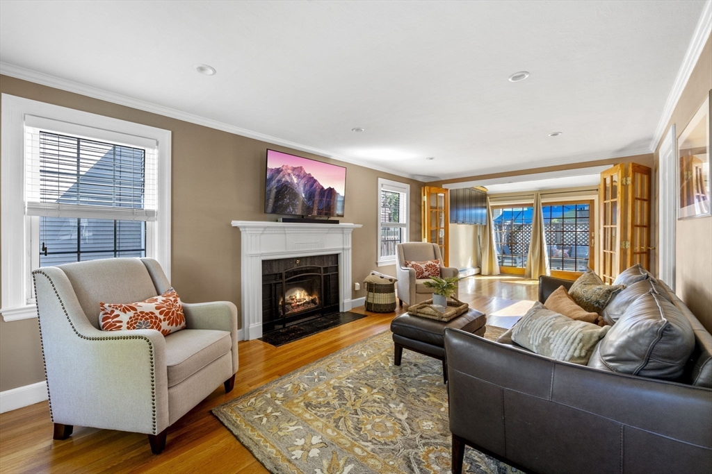 147 Aspen Road Swampscott, MA 01907 - Photo 6 of 31 Gallery Image 6
