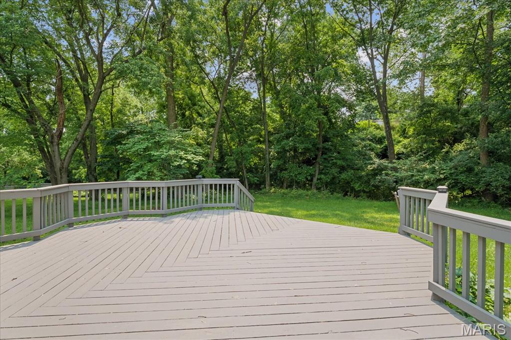 1115 Pinrun Drive Ballwin, MO 63011 - Photo 42 of 46