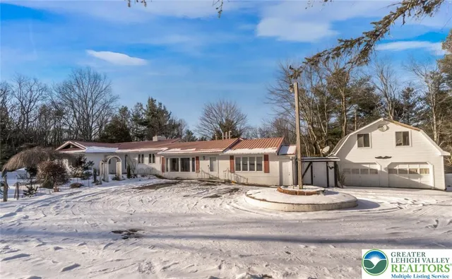 $750,000 | 339 Stony Brook Drive, Stroudsburg, PA 18360