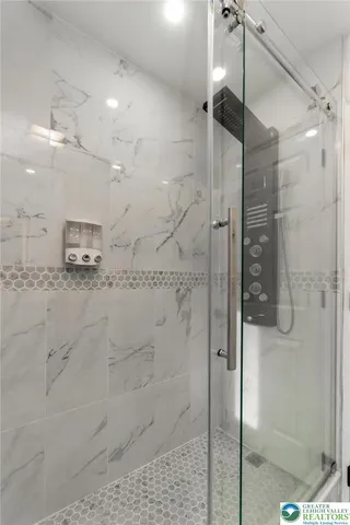 $750,000 | 339 Stony Brook Drive, Stroudsburg, PA 18360